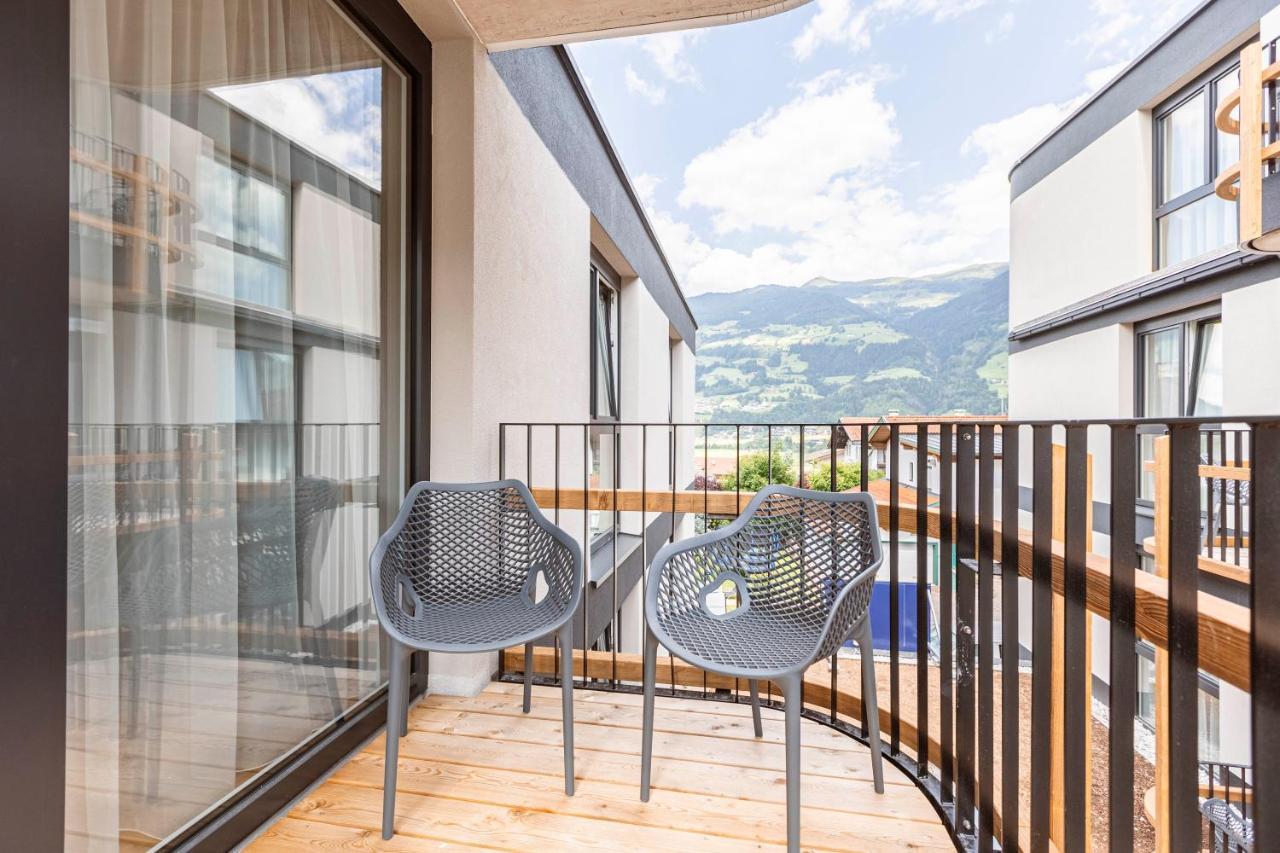 Zillertal Suites Fuegen By Alps Resorts Bagian luar foto